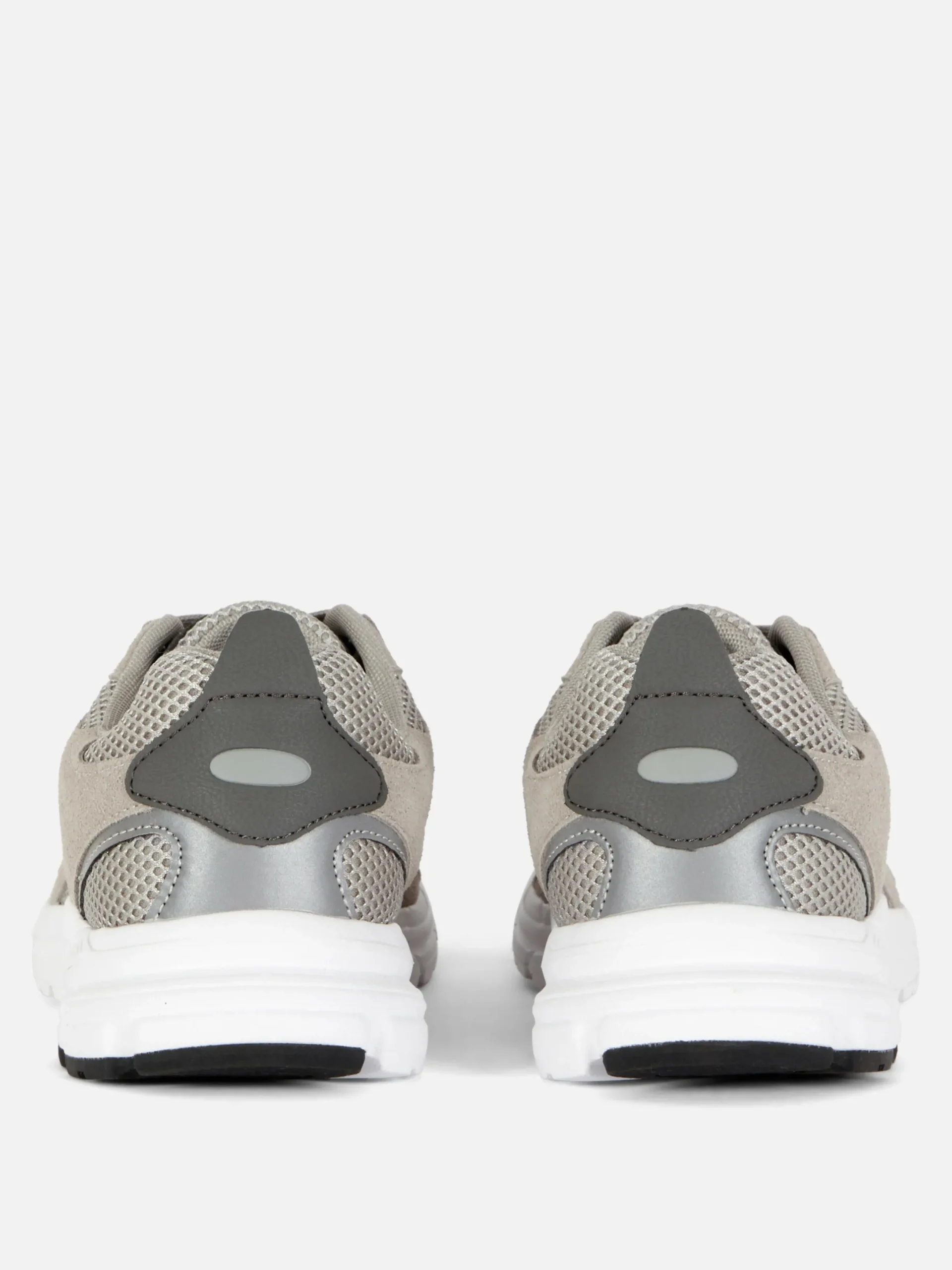 Baskets|Vêtements De Sport|Primark Baskets Sport à Empiècement En Maille Gris
