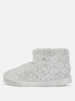 Chaussons|Primark Bottines Duveteuses à Pompons Gris