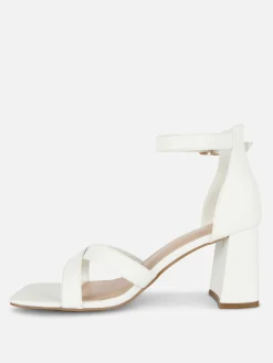 Chaussures À Talons|Primark Chaussures à Talons Larges Avec Brides Croisées Blanc