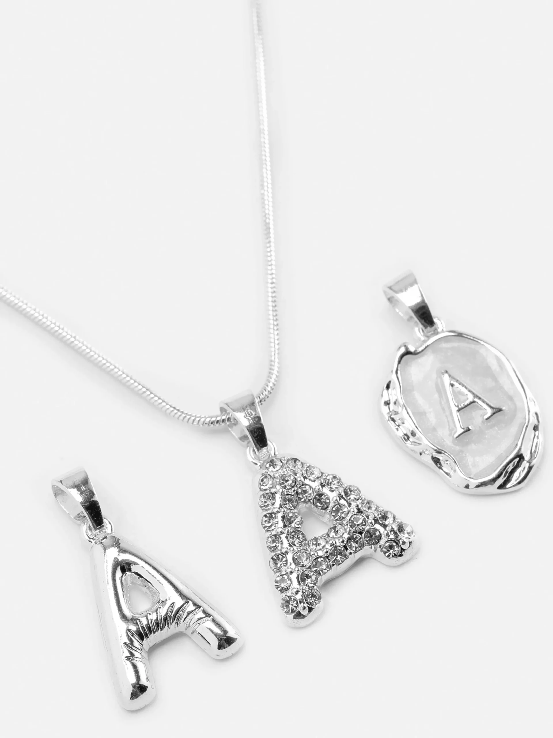 Bijoux|Primark Collier Initiales à Pendentifs Multiples Blanc