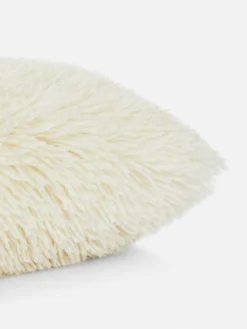 Coussins Et Housses De Coussins|Primark Coussin Rectangulaire En Fausse Fourrure Blanc