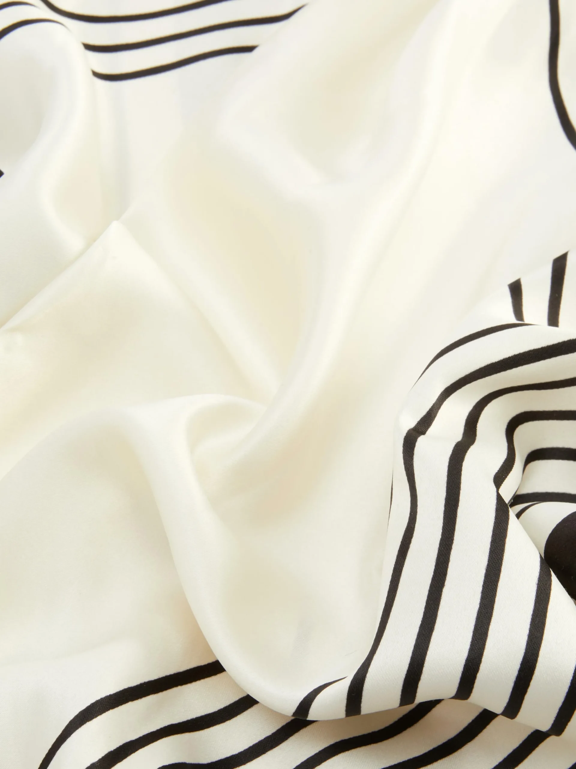 Chapeaux, Gants Et Écharpes|Primark Foulard à Imprimé Cœur Noir/Blanc