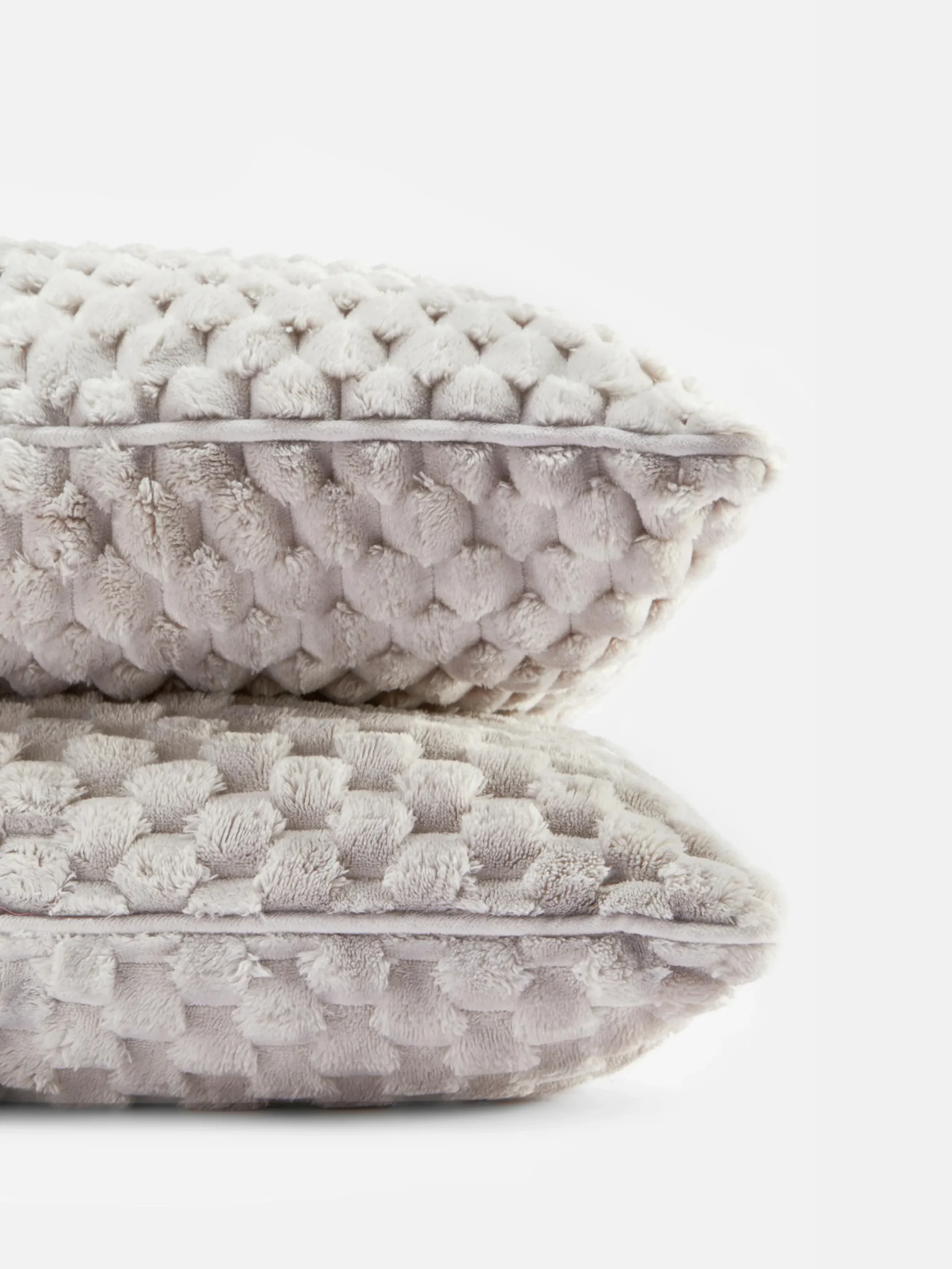 Coussins Et Housses De Coussins|Primark Lot De 2 Coussins Texturés Effet Nid D’abeille Gris clair