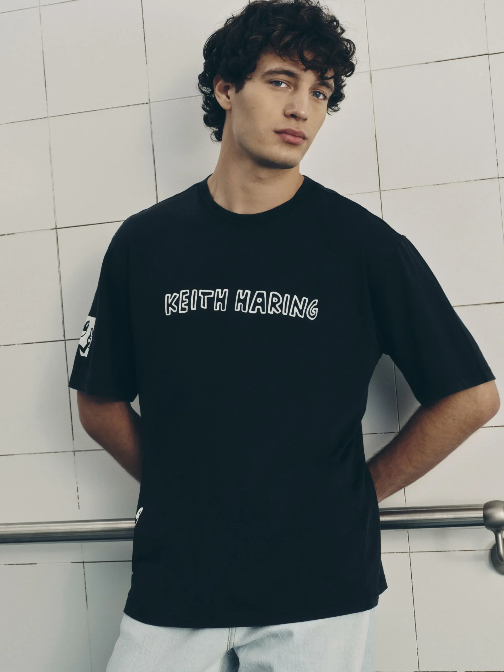 T-Shirts Et Sweat-Shirts À Motifs|Hauts Et T-Shirts|Primark T-shirt Délavé à L'acide Disney Mickey Mouse X Keith Haring Noir